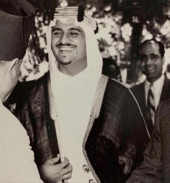 File:Prince Sultan meeting Foreign Diplomats.jpg