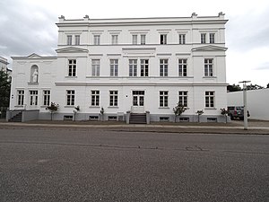 Putbus Circus Haus 2a-2b-2c.jpg