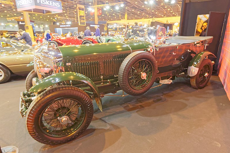 File:Rétromobile 2017 - Bentley speed six - 1930 - 002.jpg