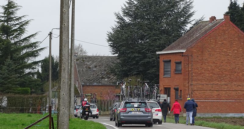 File:Roisin (Honnelles) - Triptyque des Monts et Châteaux, étape 1, 3 avril 2015 (A13).JPG