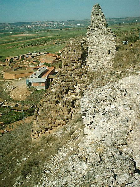 File:Runes del Castell.jpg