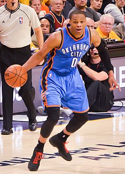 Russell Westbrook dribbling vs Cavs (cropped)