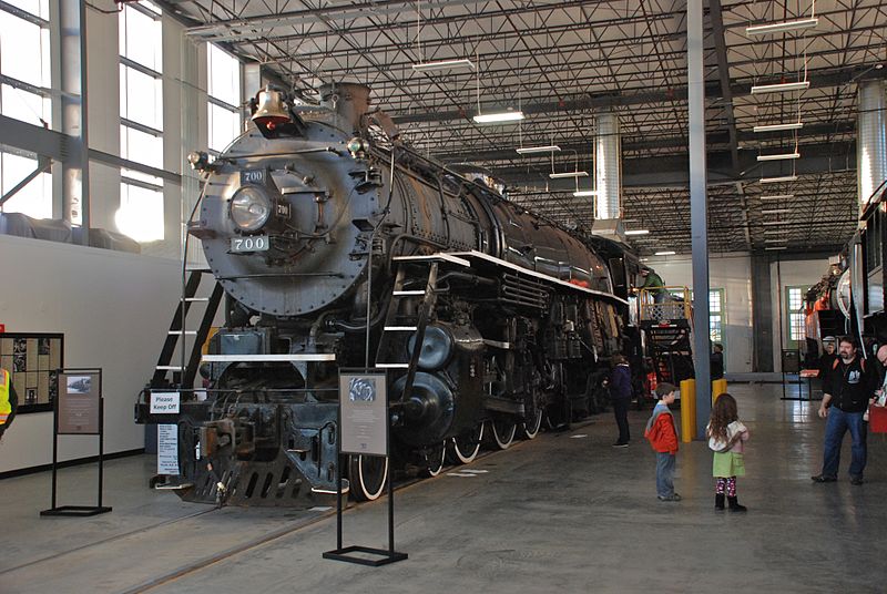 File:SP&S 700 inside the Oregon Rail Heritage Center, 2013.jpg