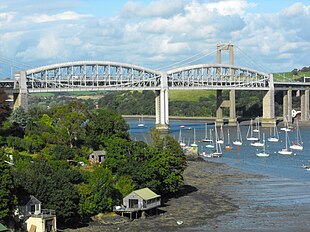 Il fiume Tamar a Saltash con il celebre Royal Albert Bridge