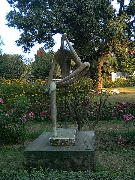 File:Seated Woman Sculpture.jpg