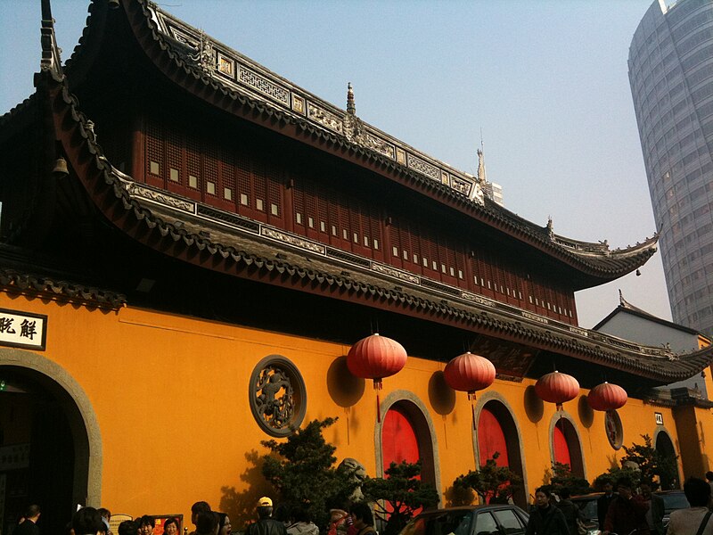 File:Shanghai jade buddha temple outside.jpg