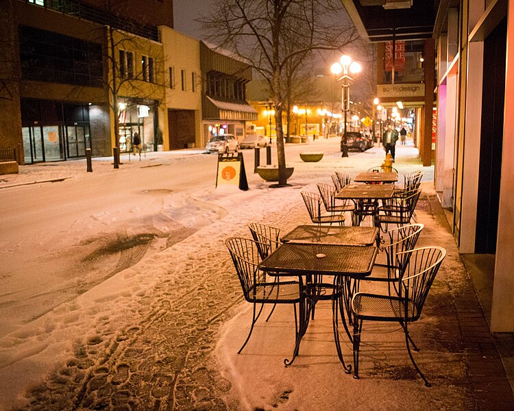 File:Sidewalk Seating in the Snow.jpg