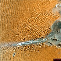 Sossusvlei LandSat7.jpg