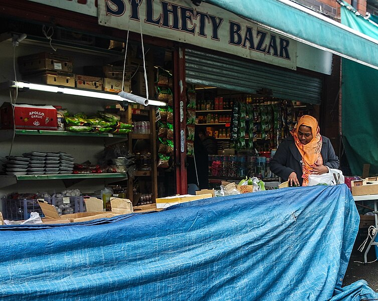 File:Sylhety Bazar, Oldham Market - geograph.org.uk - 6080223.jpg