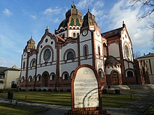Synagogue in Subotica.jpg
