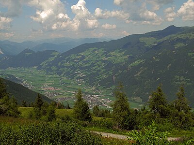 Uderns und Hart im Zillertal mit Wiedersberger Horn (Kitzbüheler Alpen)