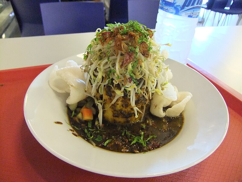 File:Tahu Telor in Surabaya.JPG