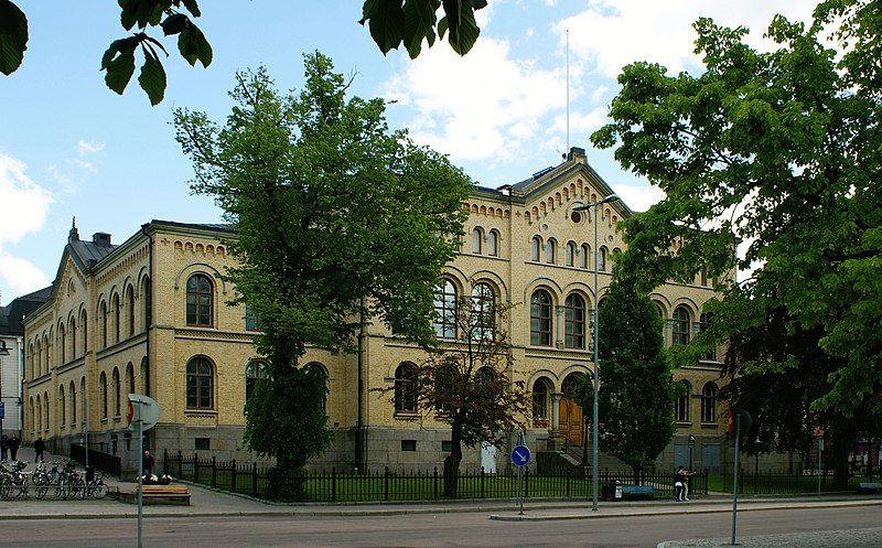 File:Tingvallagymnasiet.jpg