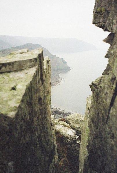 File:View through a crack - geograph.org.uk - 493416.jpg