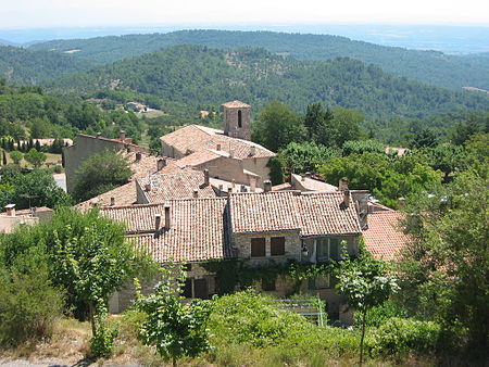 Village montfuron 1