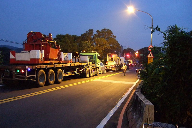 File:Yangde blvd after accident.jpg