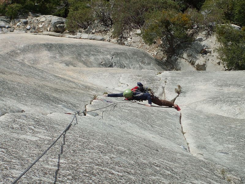 File:Yosemite Valley - Serenity crack - 01.jpg