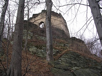 Kasteel Gotische toren in 2006