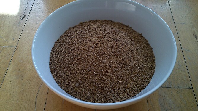 Øllebrød powder in a bowl. A commercially available product. The image holds more information and there is a whole category on Øllebrød.