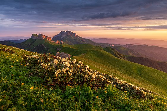 Grand Tkhatch mountain, Republic of Adygea, by Altushkin