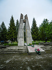 Пам'ятний знак воїнам-землякам, які загинули в роки Другої світової війни, село Тилявка.jpg