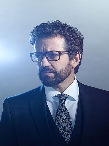 Ferreira as Homicide Detective Oscar Vega in the TV series Motive, 2015