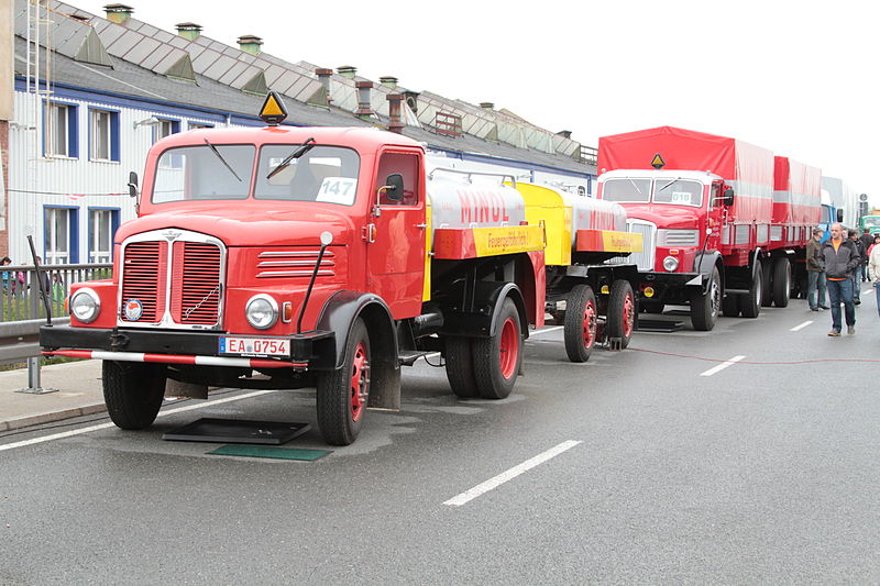 File:16. IFA Oldtimertreffen Werdau 2013, Germany (8718927108).jpg