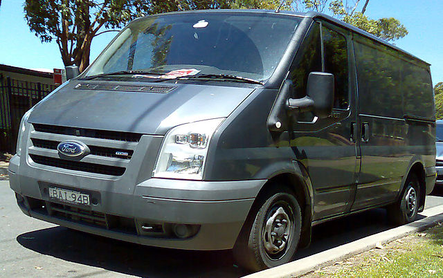 2006-2008 Ford Transit (VM) van 01.jpg 