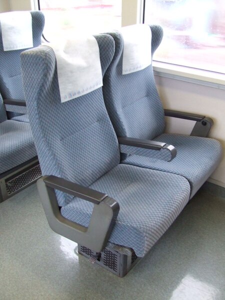 File:215 series Green Car seat 20060618.jpg