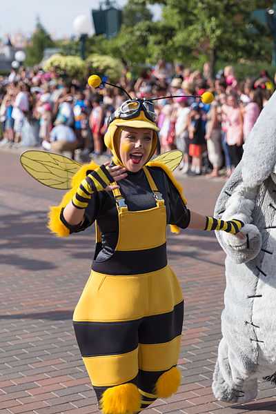 File:Abeille - Winnie l'ourson - 20150803 16h47 (10841).jpg