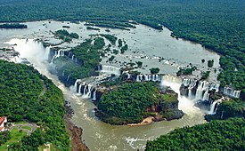 Aerial Foz de Iguaçu 26 Nov 2005.jpg