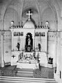 Antic altar del Santuari La Salut a Sabadell, fotografiat entre 1888 i 1896