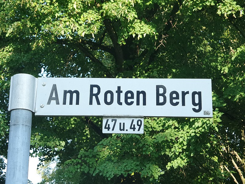 File:Am Roten Berg - Ulm II.jpg