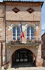 La mairieplace de la Halle.