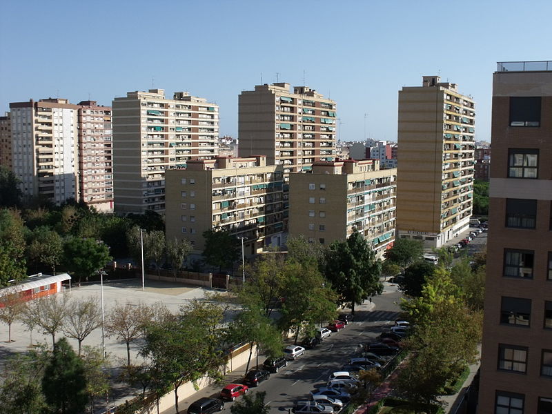 File:Avinguda Tamarindes VLC b.jpg