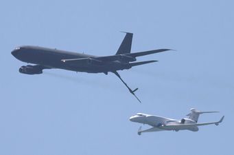 Boeing 707 refulling IAI Gulfstream "Nachshon"