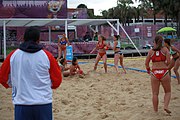 Deutsch: Beachhandball bei den Olympischen Jugendspielen 2018; Tag 5, 10. November 2018; Mädchen, Hauptrunde - Ungarn-Paraguay 2:0 English: Beach handball at the 2018 Summer Youth Olympics at 11 October 2018 – Girls Main Round – Hungary-Paraguay 2:0