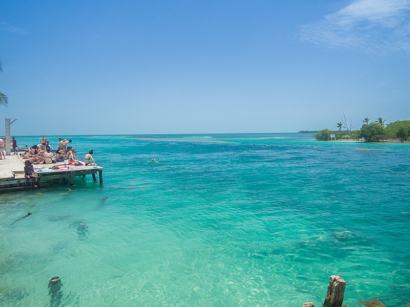 File:Beautiful Caye Caulker Belize (20770341714).jpg