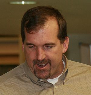 Bill Wennington (crop).jpg