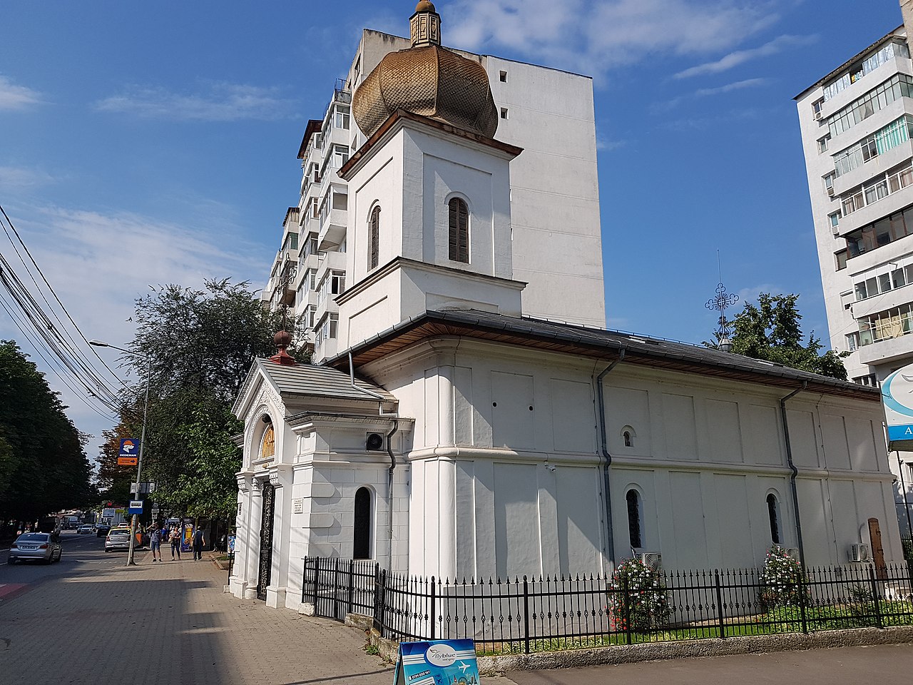 Biserica „Sf. Împărați Constantin și Elena”, Focșani.jpg