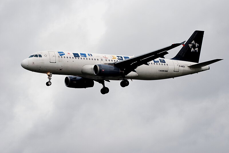 File:Bmi A320 (G-MIDX) @ LHR, Nov 2008.jpg