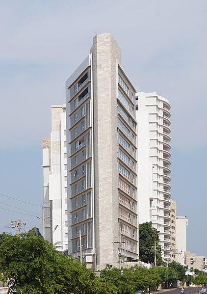 File:Building in Maracaibo I.JPG