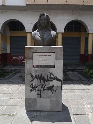 <span class="mw-page-title-main">Guadalupe Larriva</span> Ecuadorian politician (1956–2007)