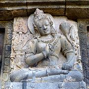 Изображение бога Локапала на храме Шивы