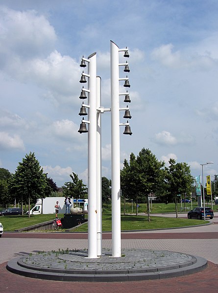 File:Carillon, Oude Dreef, Waddinxveen.jpg