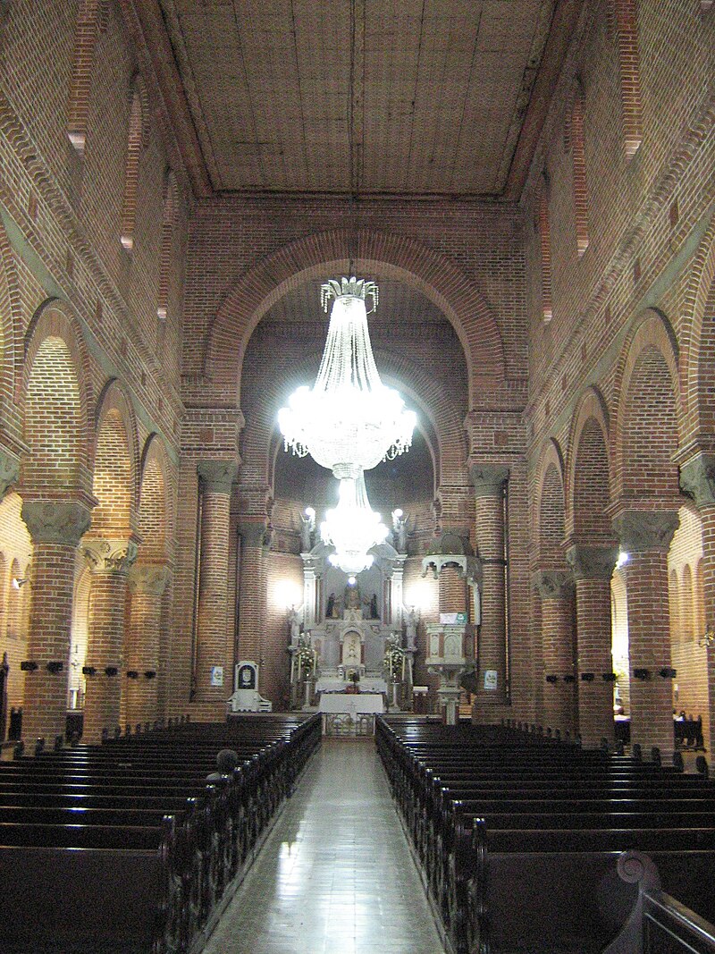 Catedral de Girardota-Nave Principal.JPG