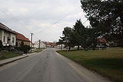 Center square of Studenec, Třebíč District.jpg