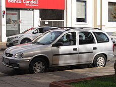 File:Chevrolet Corsa 1.6 2010 (15921502464).jpg - Wikimedia Commons