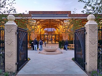 Gate and garden of Cambridge Central Mosque Cmglee Cambridge Mosque front.jpg