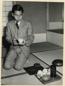 Crown prince of Japan, later Emperor Emeritus, drinking tea in Zui-Ki-Tei August 18, 1953. The photo was taken in the waiting hall (machiai) of the old Zui-Ki-Tei[21]